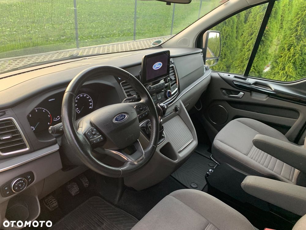 Ford Tourneo Custom 320 L2H1 VA Titanium - 10