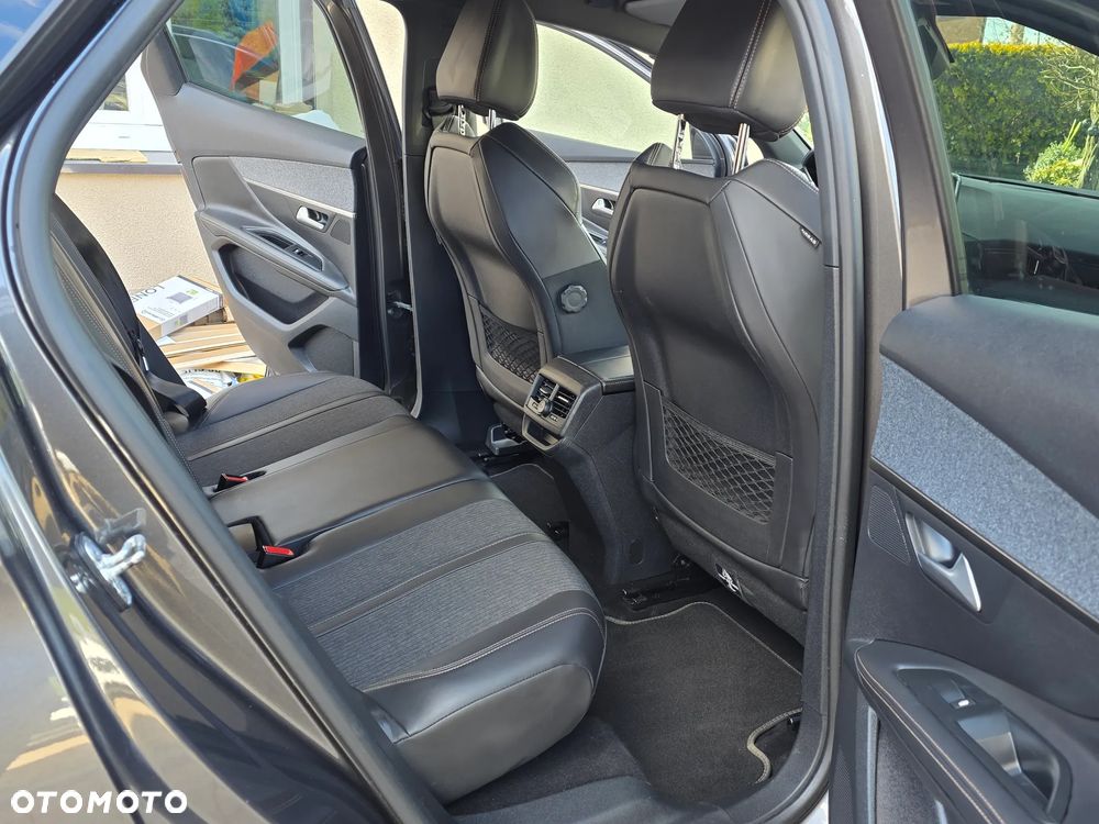 Peugeot 3008 BlueHDi 130 Stop & Start EAT8 GT - 37