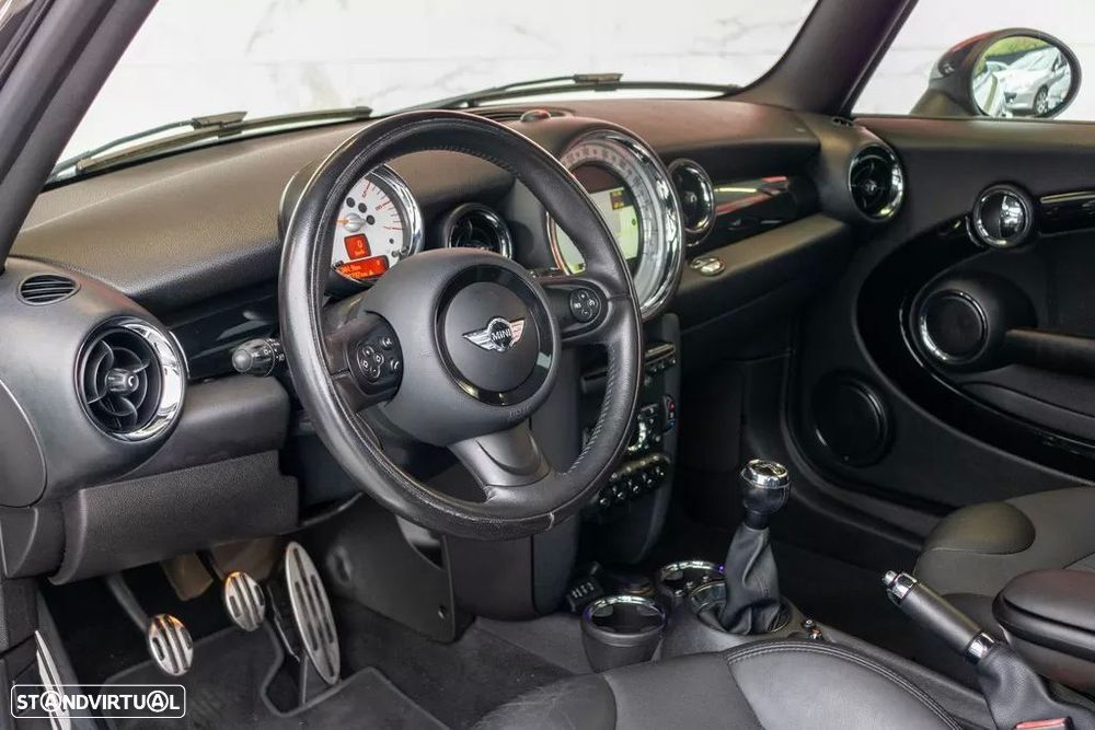 MINI 3 Portas Cooper SD - 18