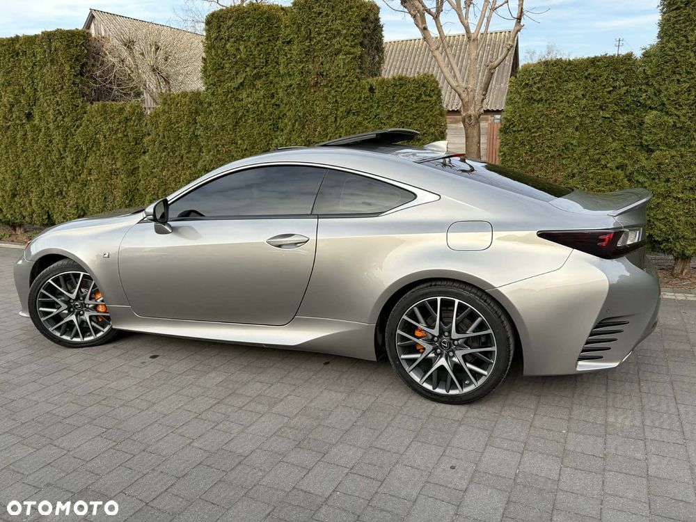 Lexus RC - 7