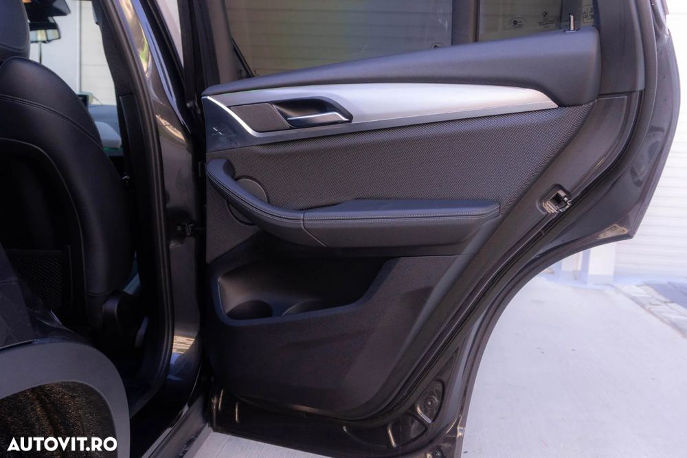 BMW X4 xDrive20d AT MHEV - 34