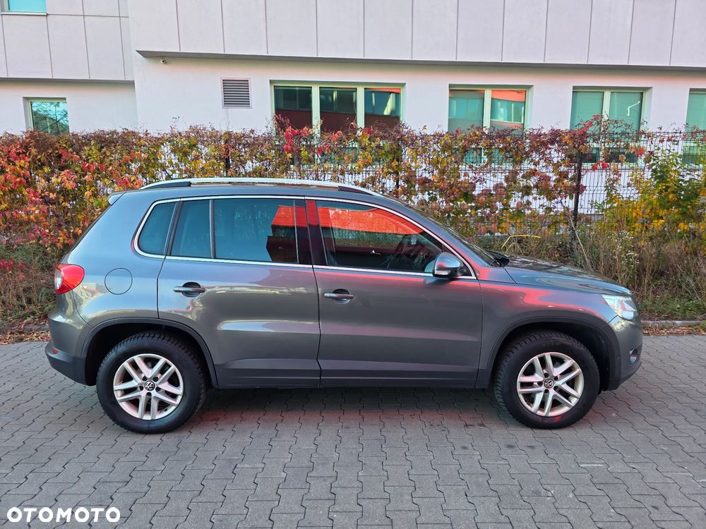 Volkswagen Tiguan - 9