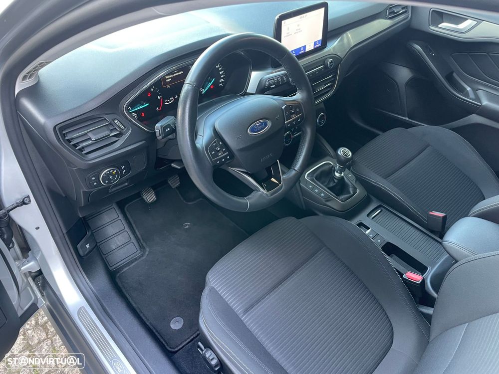 Ford Focus SW 1.5 TDCi EcoBlue Titanium - 4