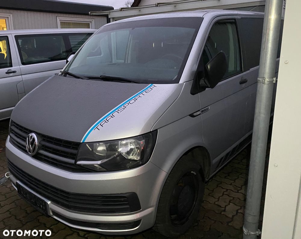 Volkswagen Transporter - 2
