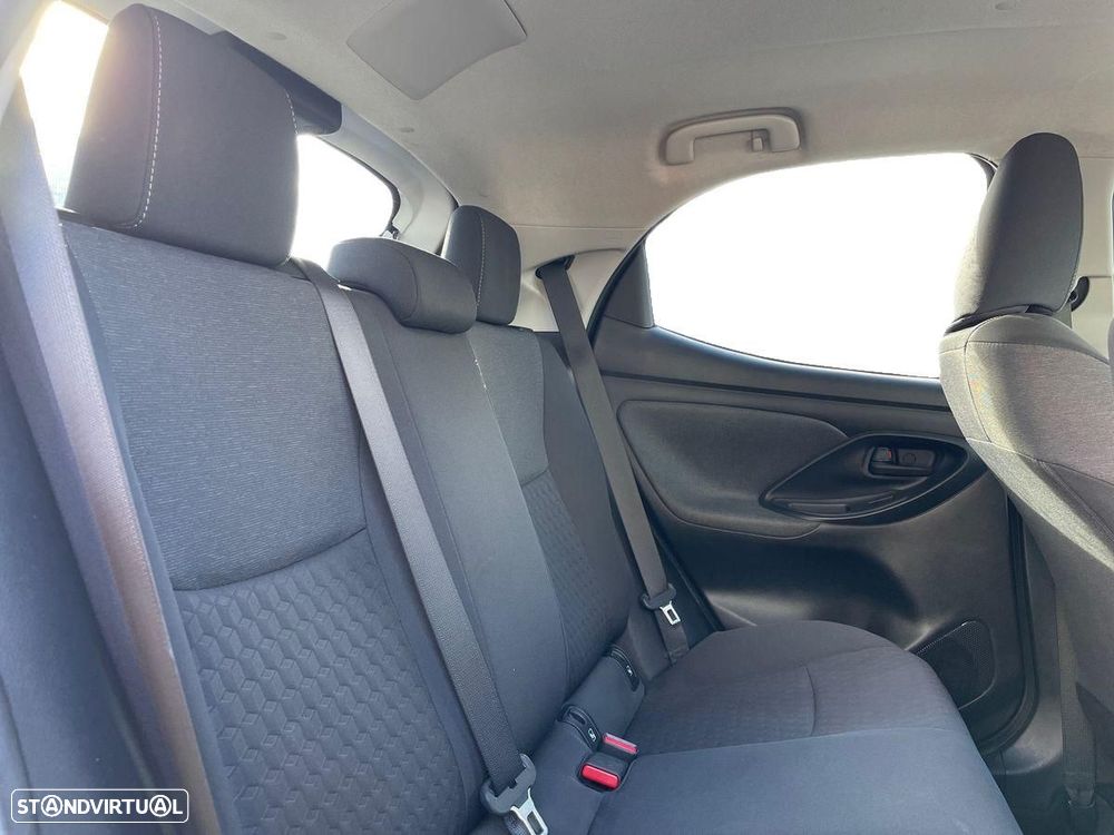 Toyota Yaris 1.0 VVT-i Exclusive - 6
