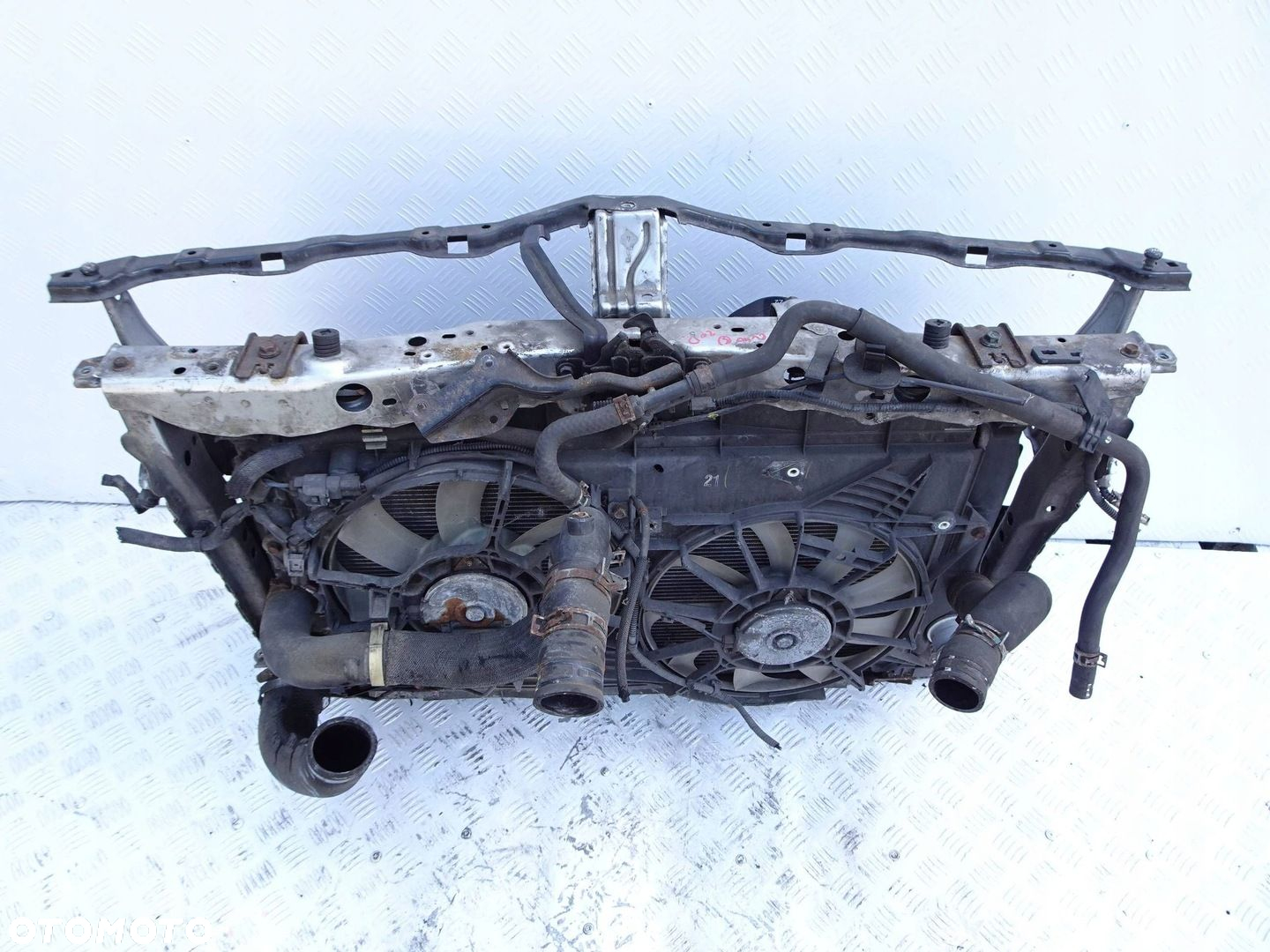 Pas przedni chłodnice KPL. Toyota Verso 09-13 r. 2.0 D4D - 6
