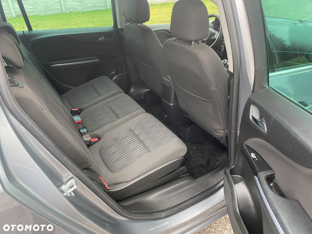 Opel Zafira 1.4 Turbo Business Edition - 16