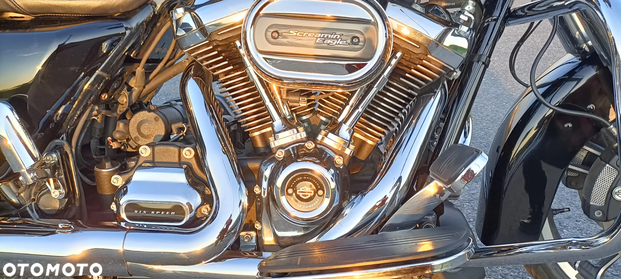 Harley-Davidson Touring Street Glide - 12