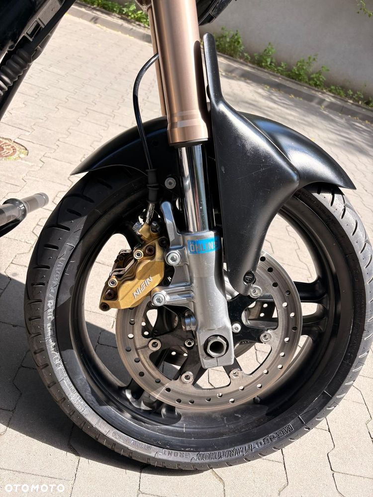 Harley-Davidson Dyna Fat Bob - 2