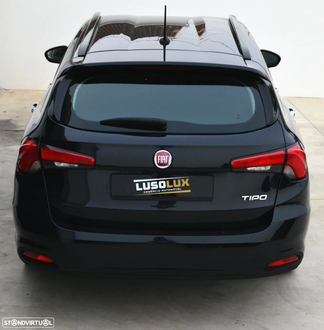 Fiat Tipo Station Wagon 1.6 M-Jet Lounge Tech - 13
