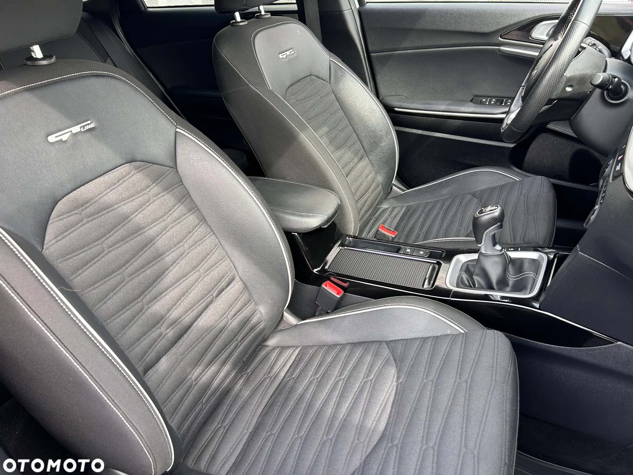 Kia ProCeed 1.5 T-GDI GT Line - 21