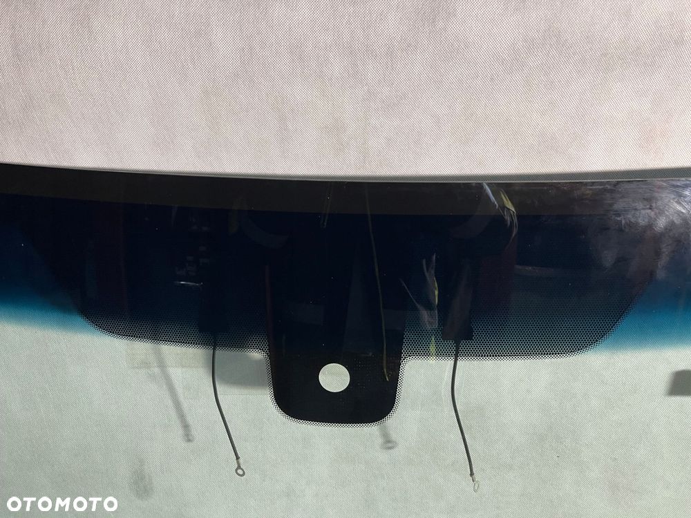 szyba przednia mercedes sprinter w907 / w910 cała grzana sensor po 2018- - 2