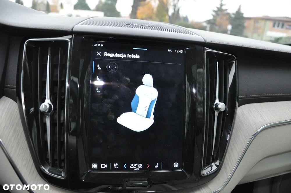 Volvo XC 60 T8 AWD Recharge Polestar Engineered - 26