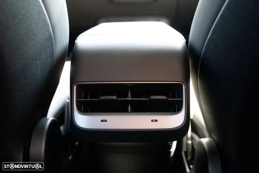 Tesla Model 3 Long Range RWD - 21