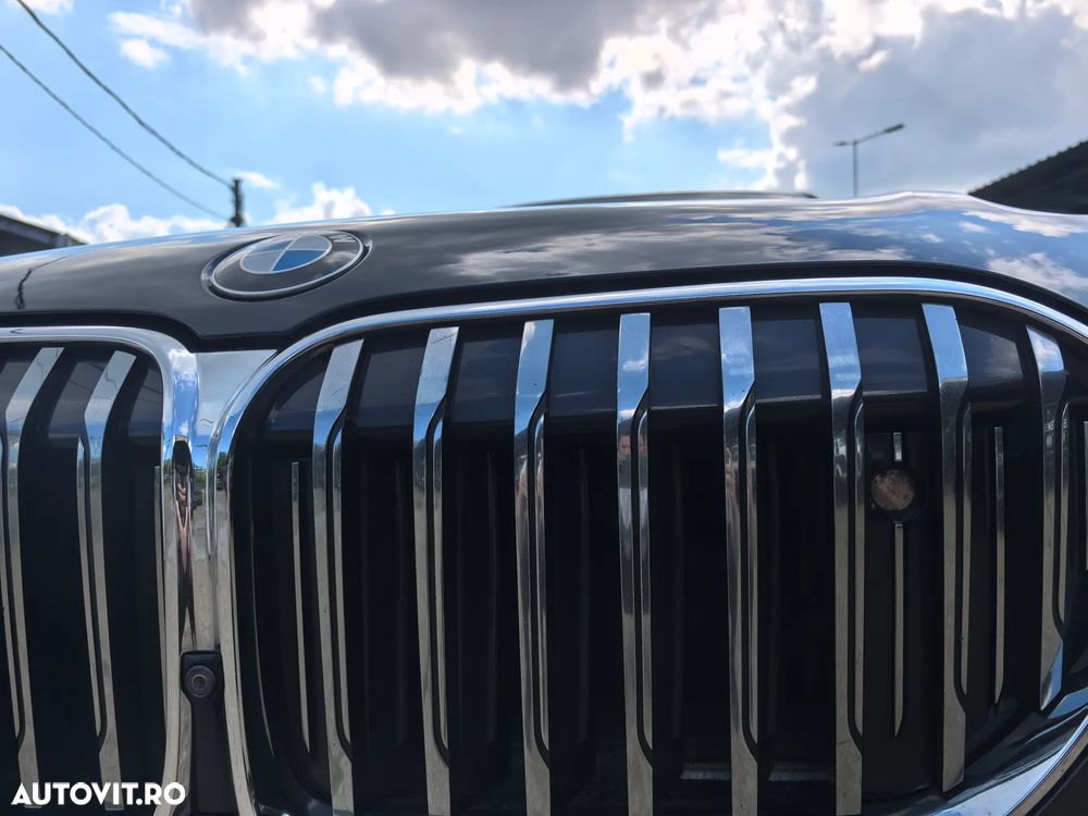 BMW Seria 7 750Ld xDrive - 28