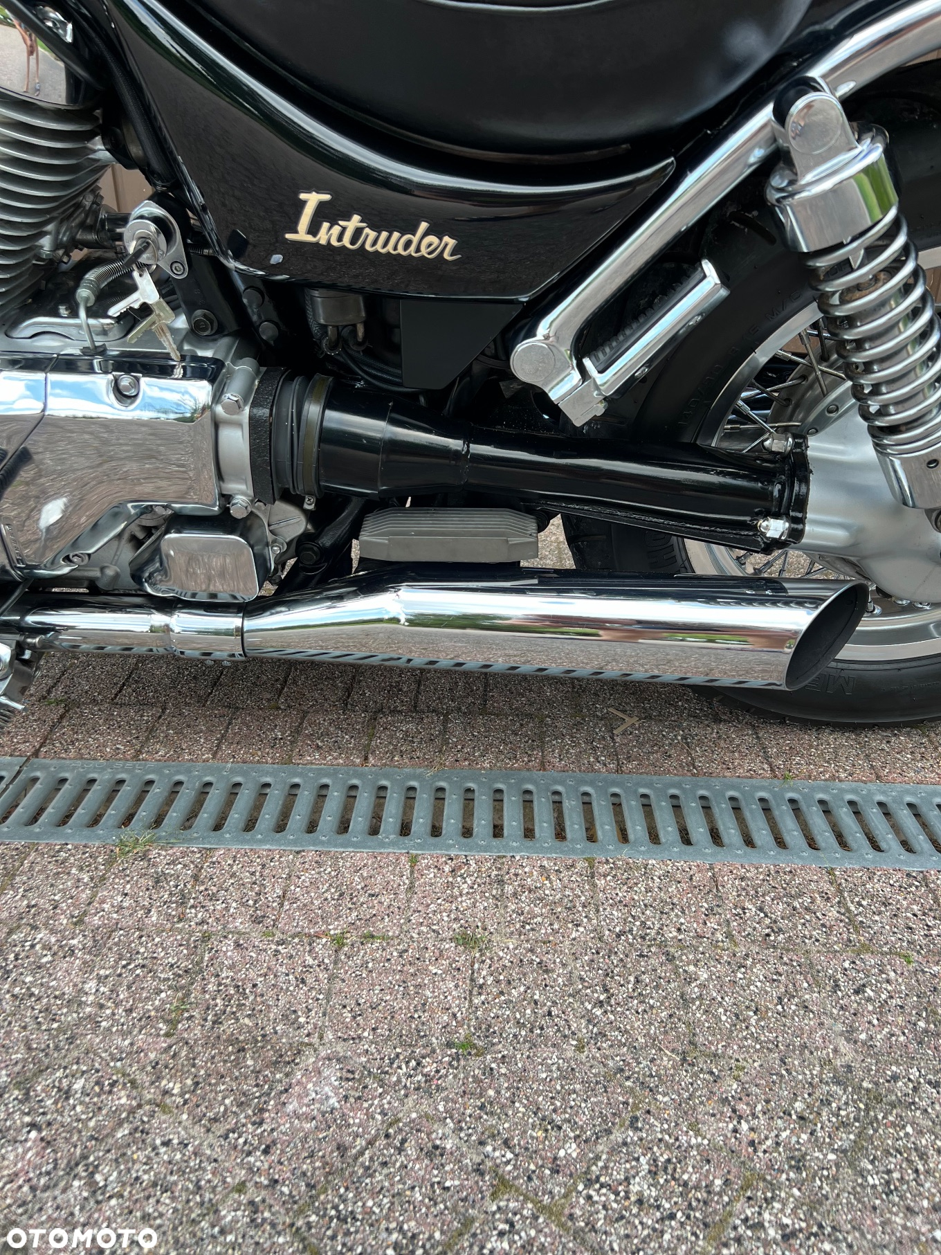 Suzuki Intruder - 21