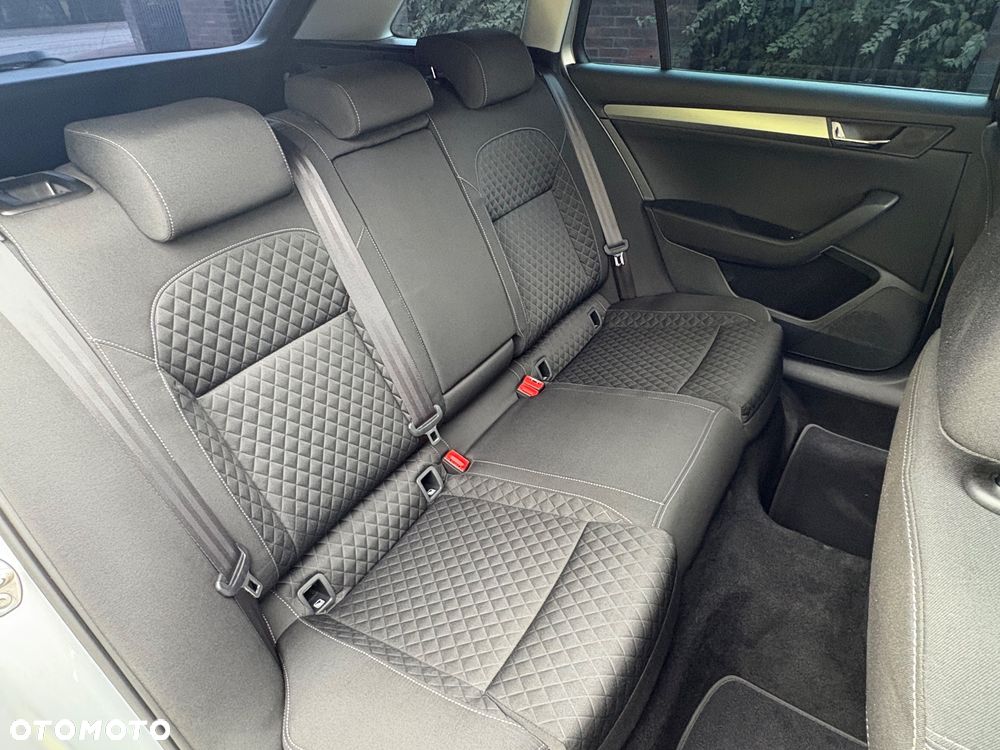 Skoda Superb 2.0 TSI Style DSG - 22