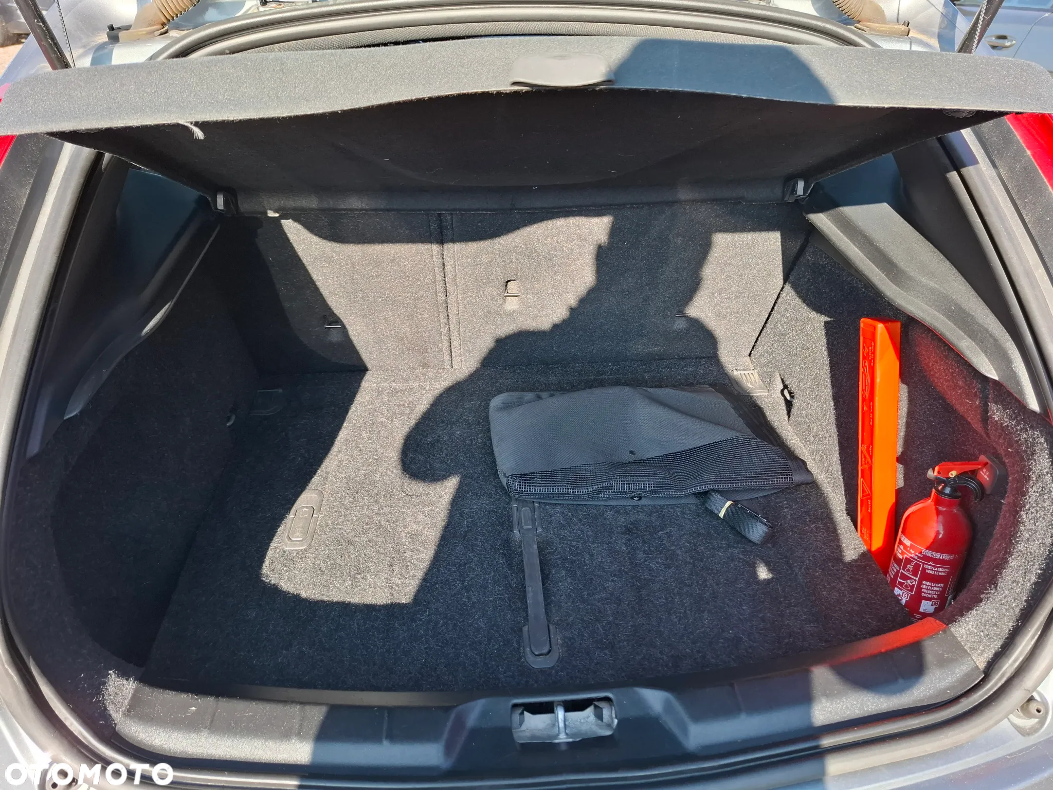 Volvo V40 D2 Drive-E R-Design Kinetic - 21