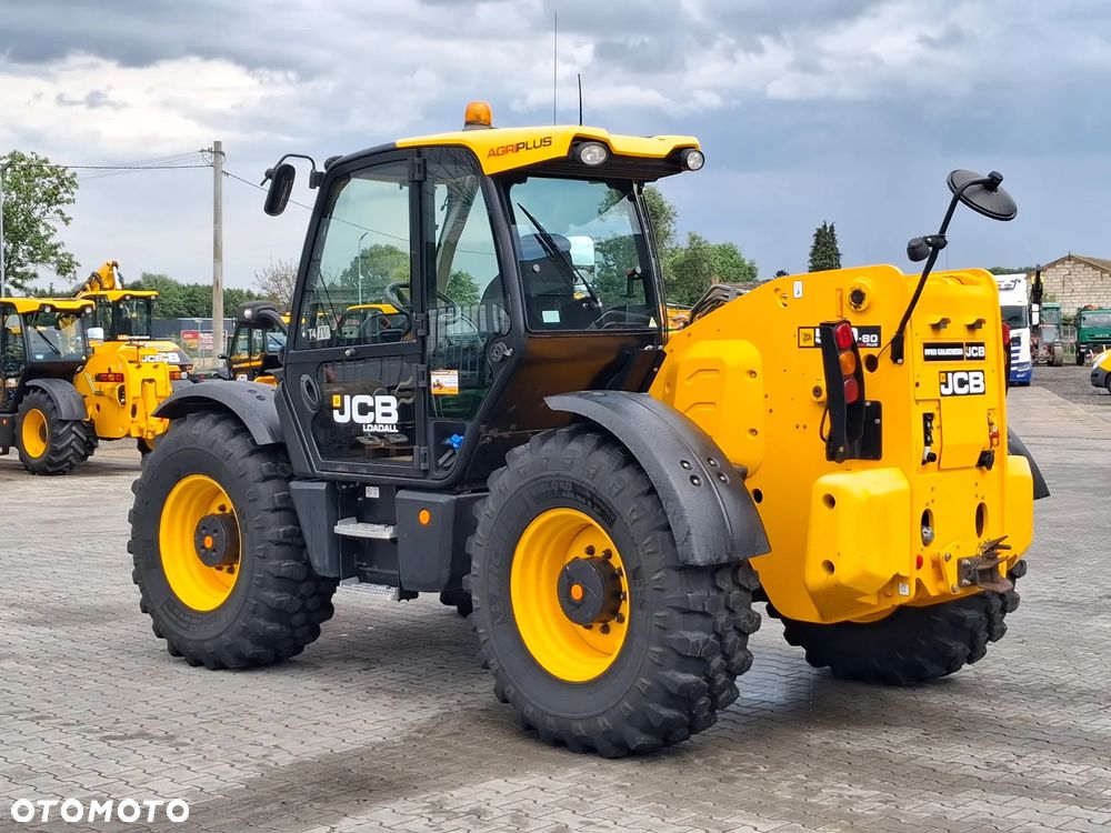 JCB 560-80 AGRI PLUS - 3