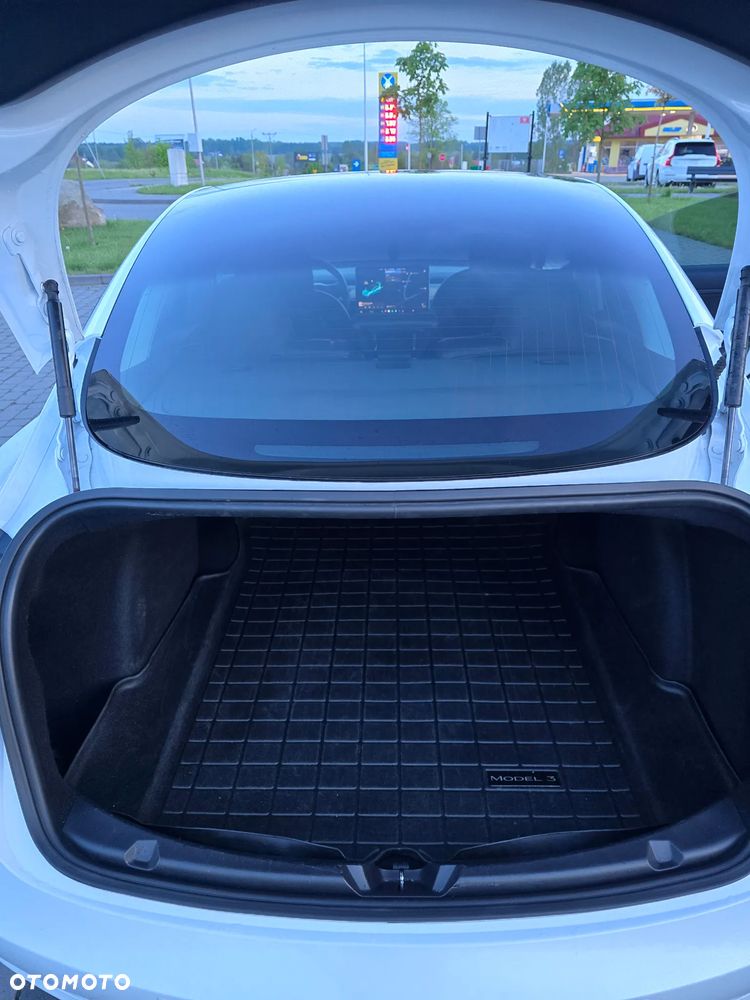 Tesla Model 3 Standard Reichweite Plus Hinterradantrieb - 15