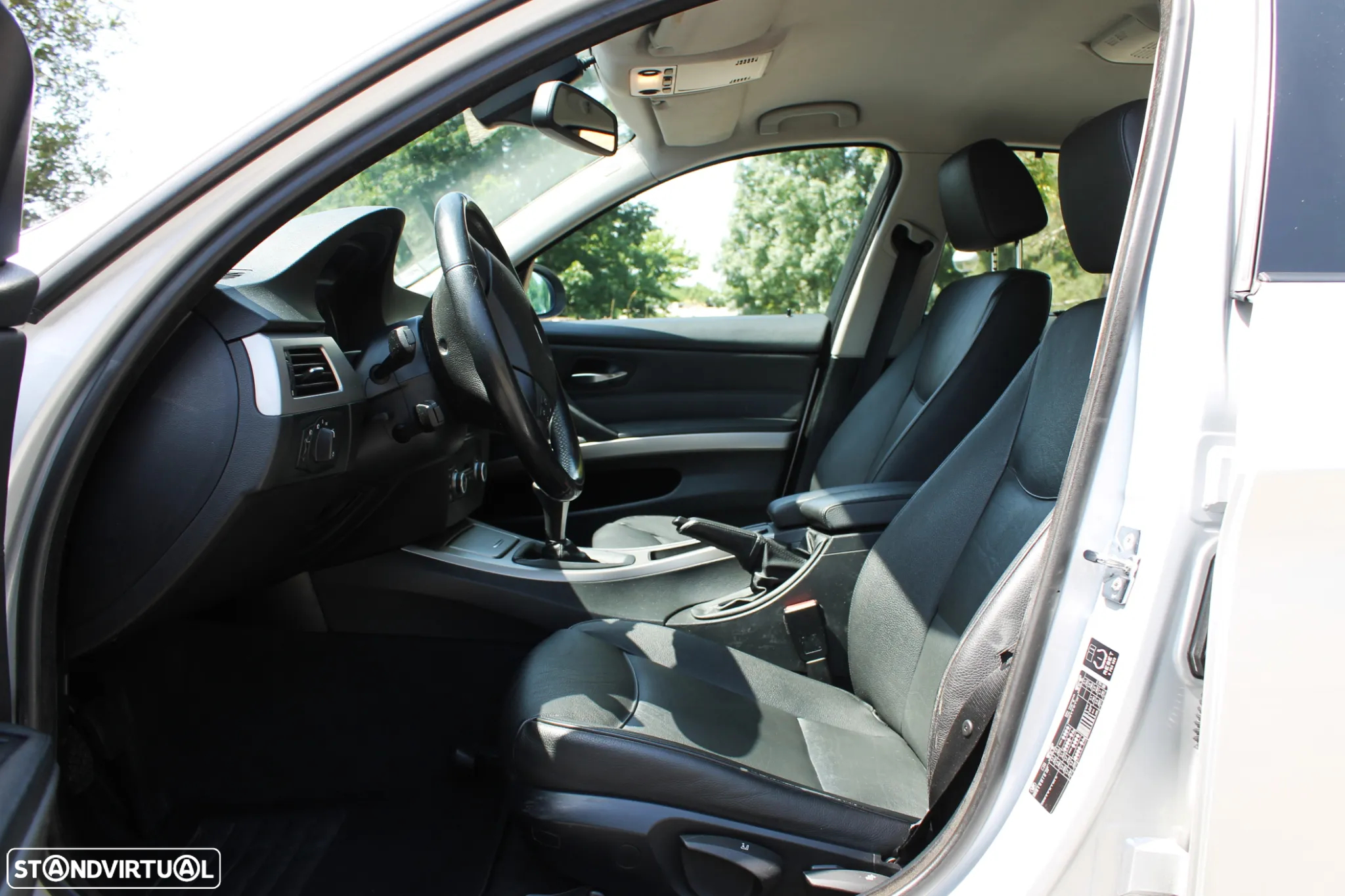 BMW 320 d Touring Exclusive - 4