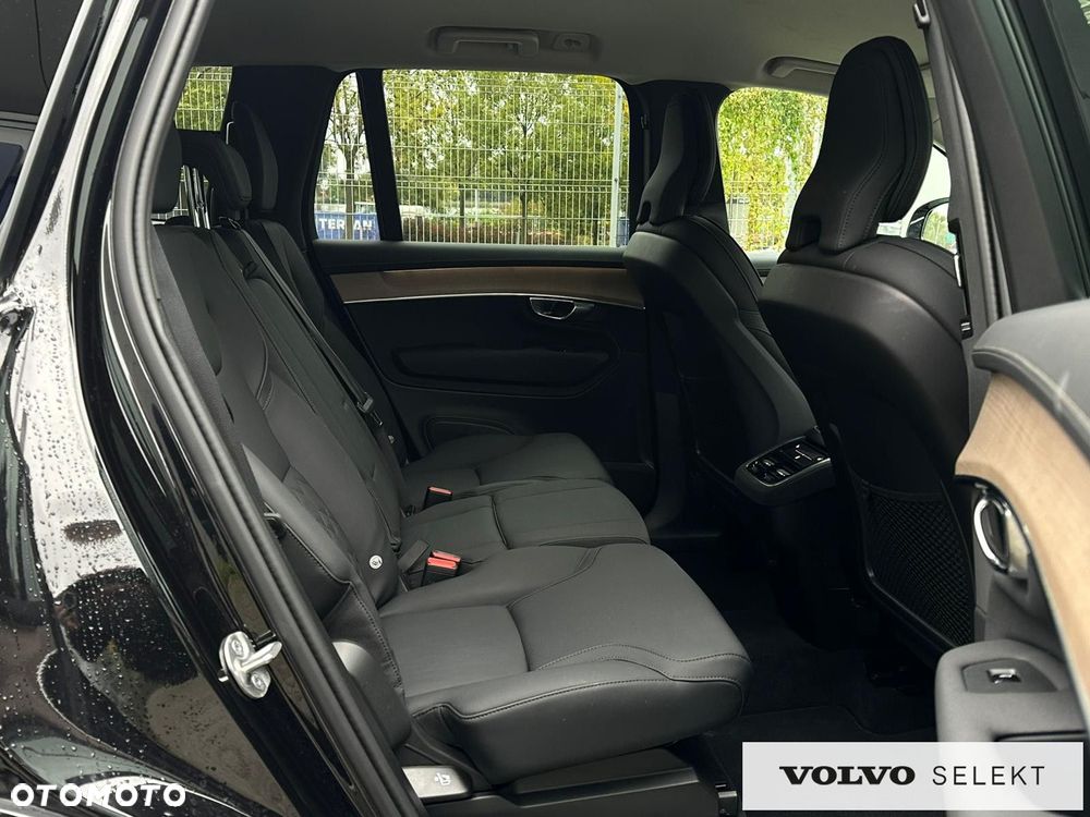 Volvo XC 90 - 21