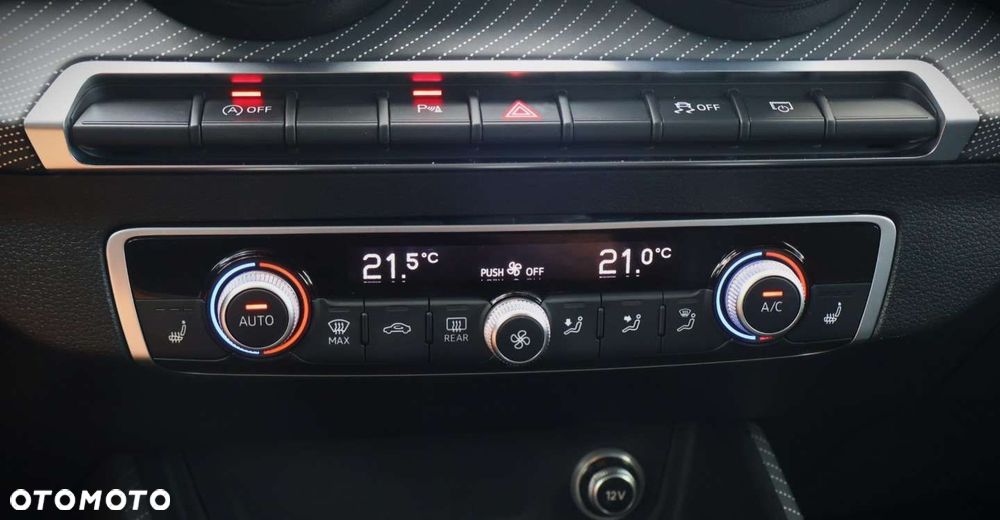 Audi Q2 - 25