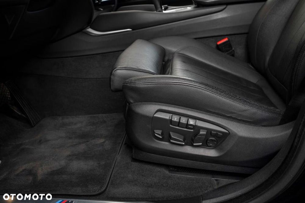 BMW X6 xDrive30d - 23