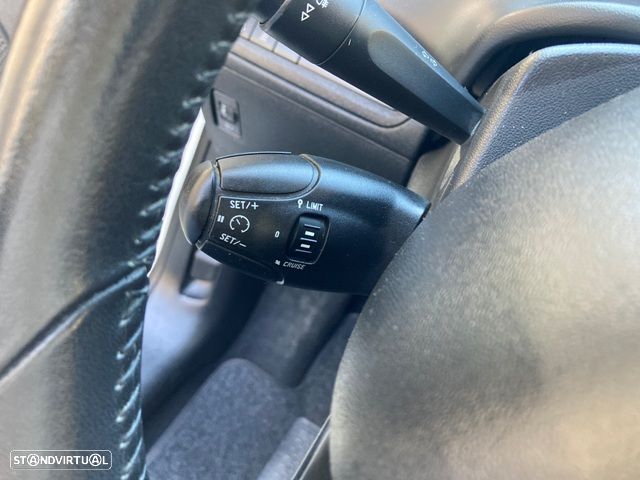 Peugeot 208 1.6 BlueHDi Style - 16