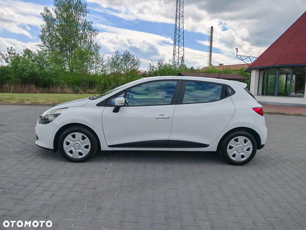 Renault Clio 1.2 16V 75 Life - 16