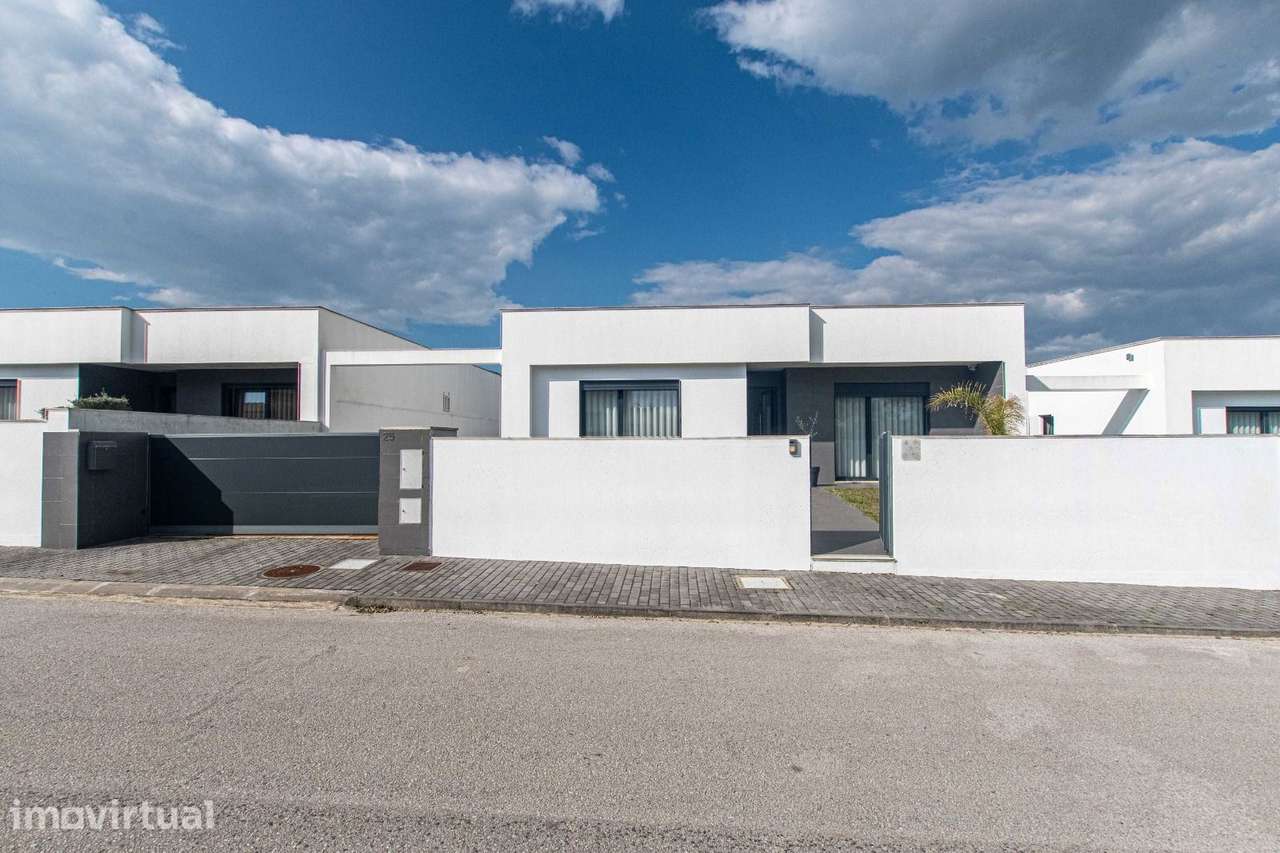 Moradia T3 em Benedita, Alcobaça - Grande imagem: 3/26