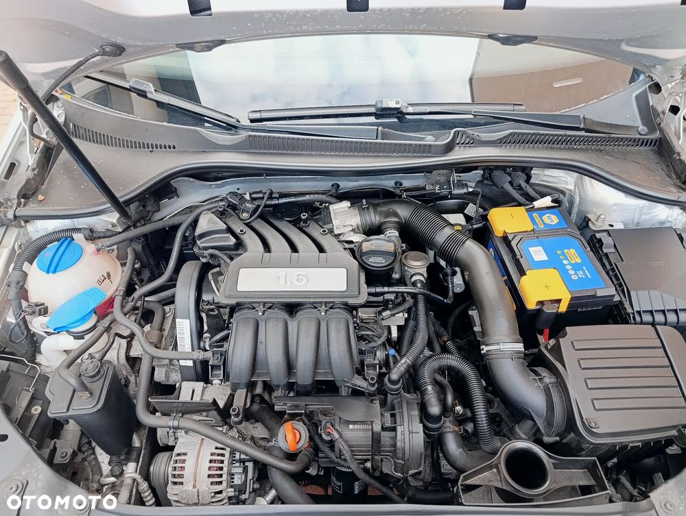 Volkswagen Golf - 17