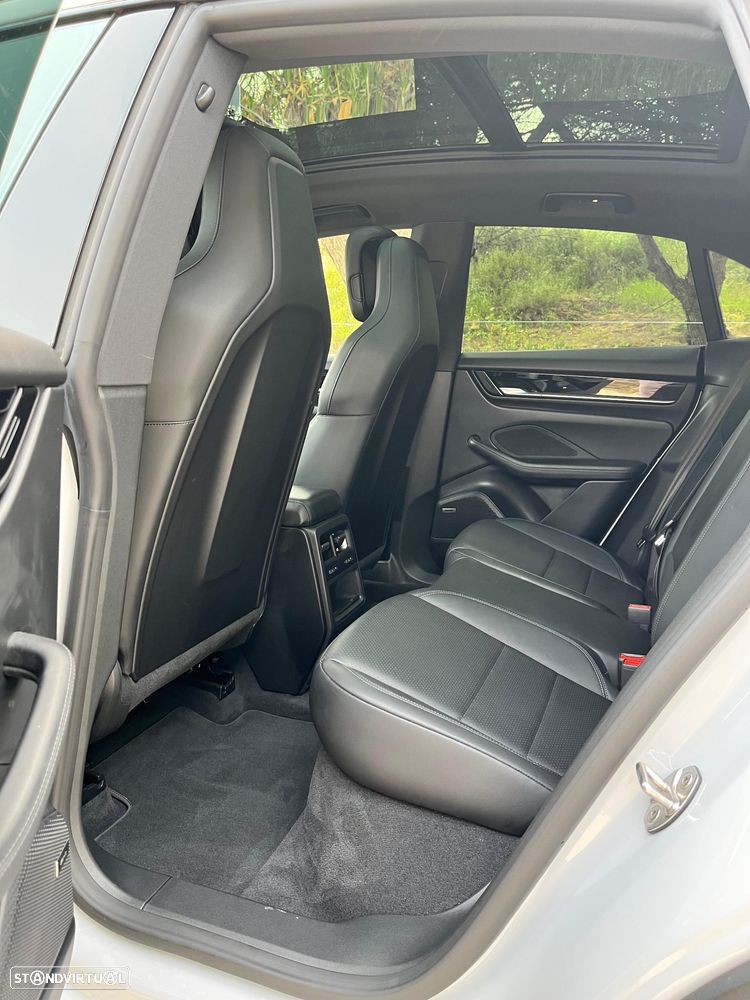 Porsche Macan Electric - 19