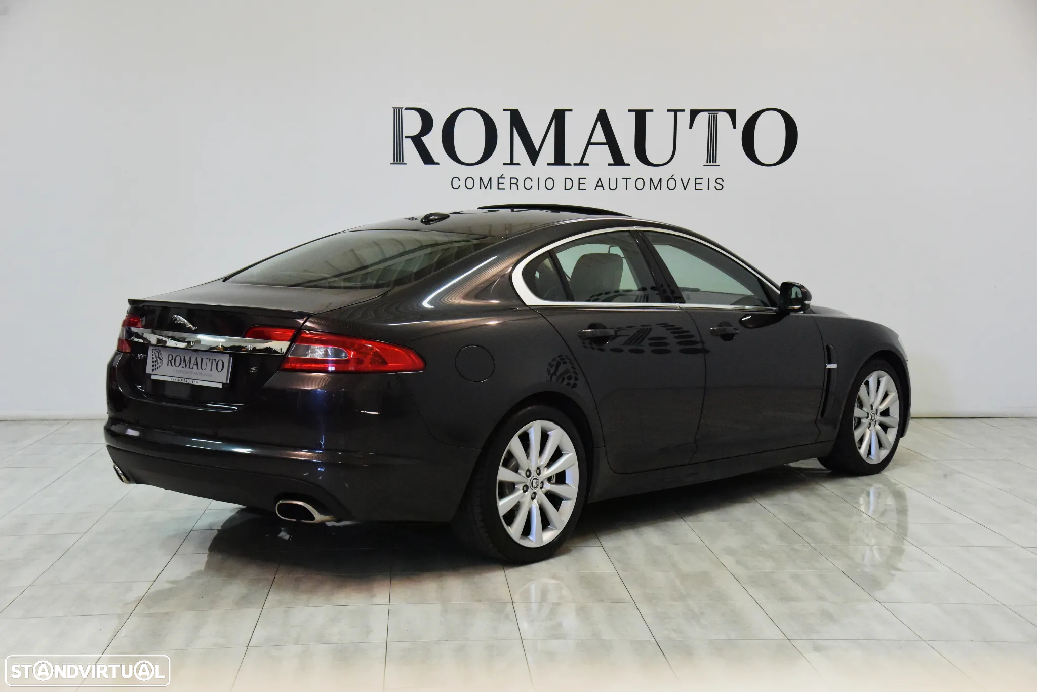 Jaguar XF 3.0 D V6 S Luxury - 7