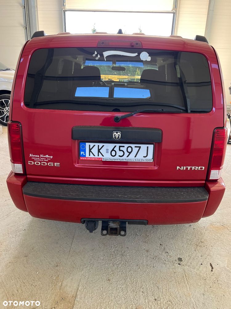 Dodge Nitro - 3