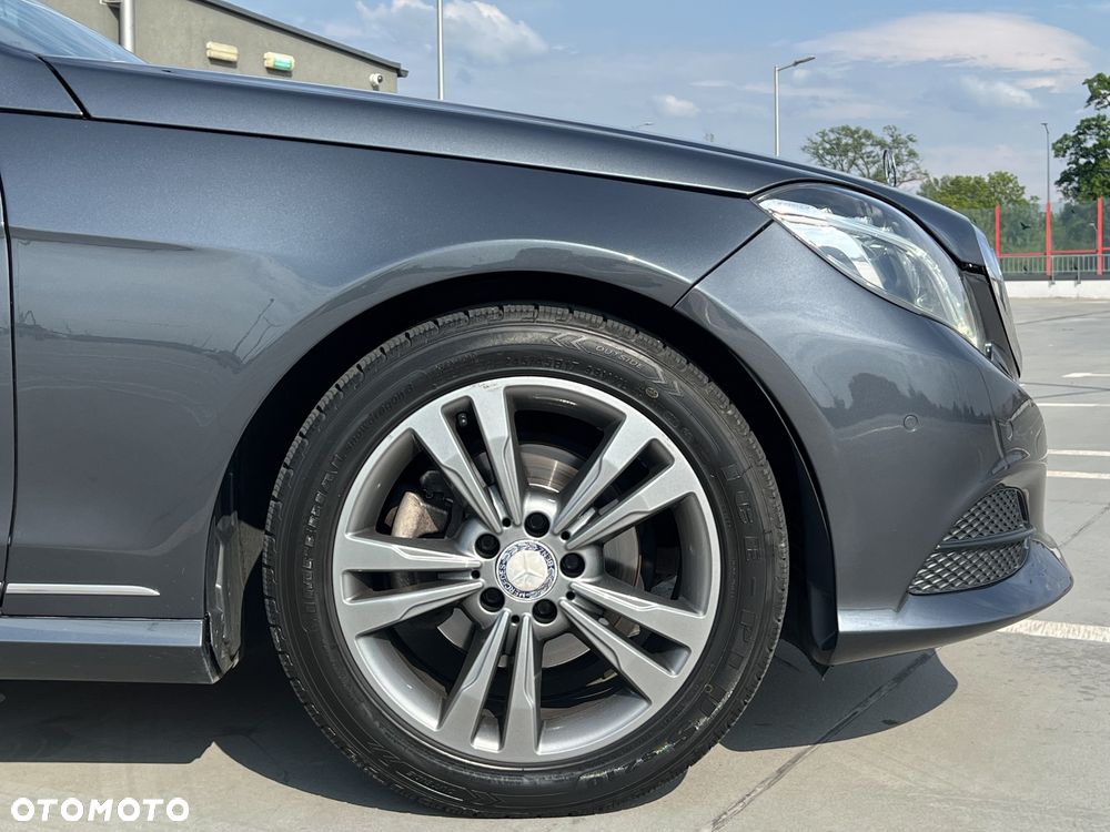Mercedes-Benz Klasa E 220 CDI DPF BlueEFFICIENCY 7G-TRONIC Avantgarde - 8