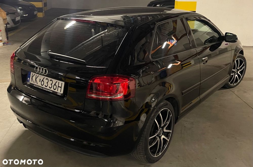 Audi A3 3-drzwiowe 1.6 TDI Ambiente - 4
