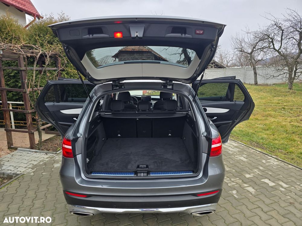 Mercedes-Benz GLC - 13