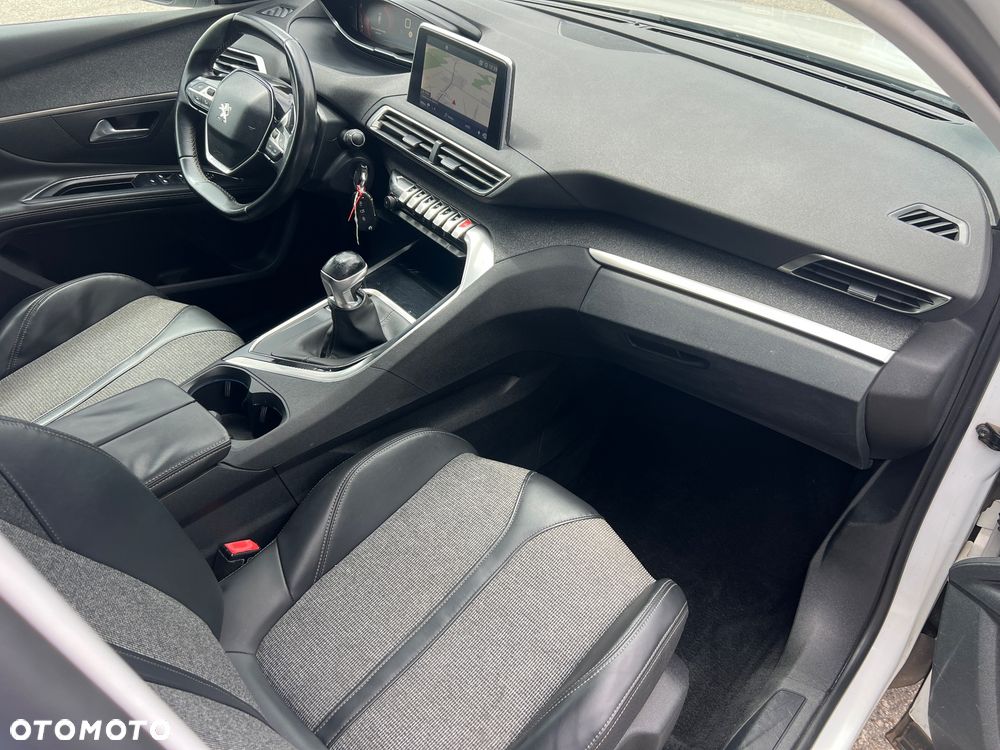Peugeot 5008 BlueHDI 120 Stop & Start Allure - 29