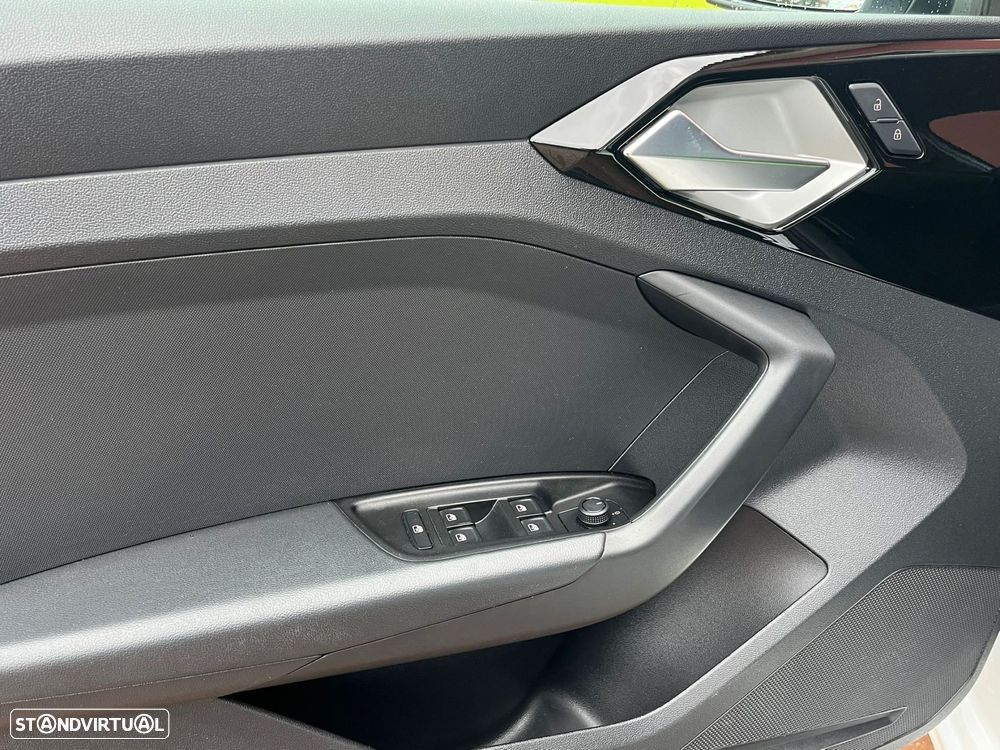 Audi A1 Sportback 30 TFSI Advanced - 11