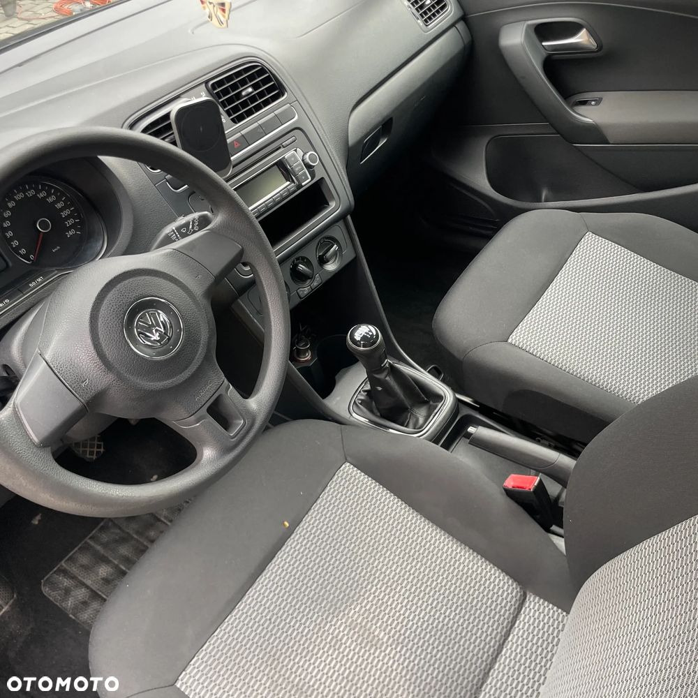 Volkswagen Polo 1.4 16V Trendline - 8