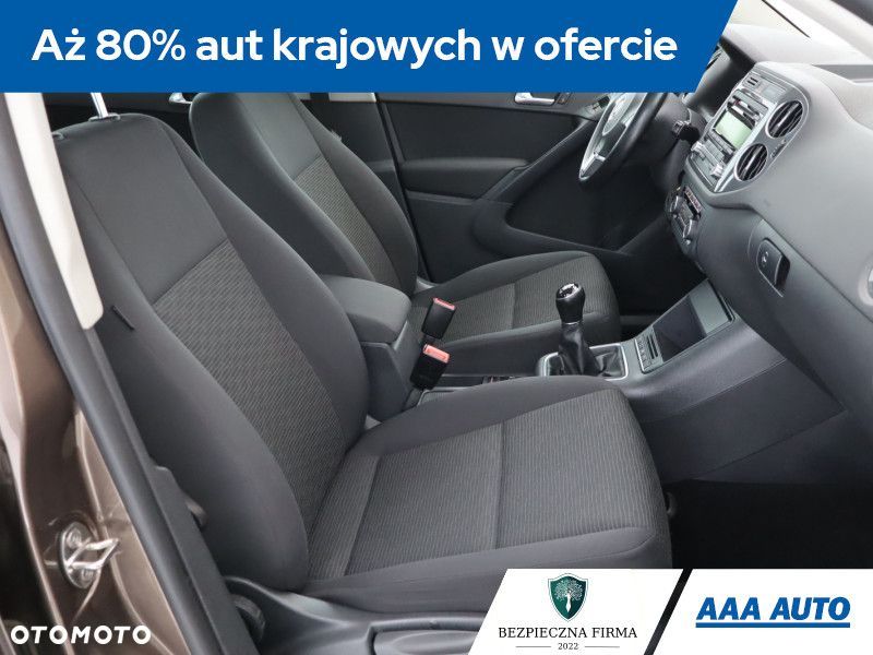 Volkswagen Tiguan - 11