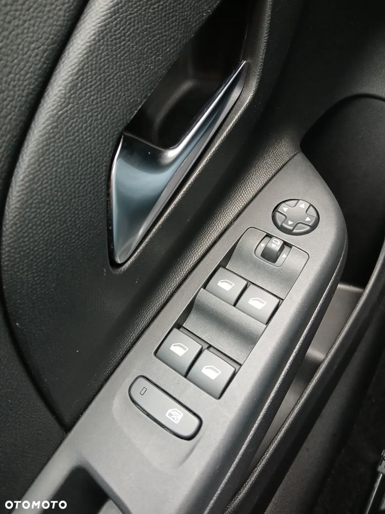 Opel Corsa 1.2 Elegance S&S - 10