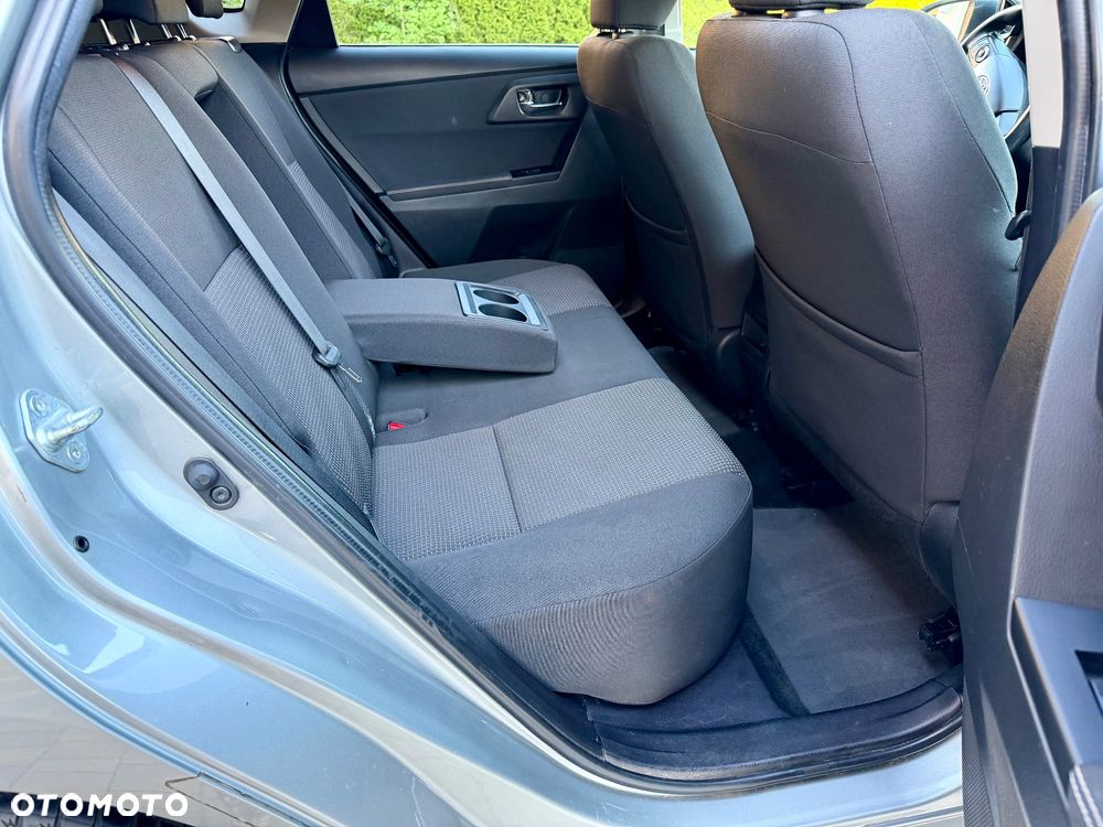 Toyota Auris 1.6 Premium Start - 25