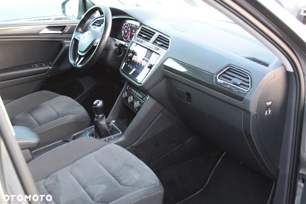 Volkswagen Tiguan 1.4 TSI BlueMotion Technology Exclusive - 16