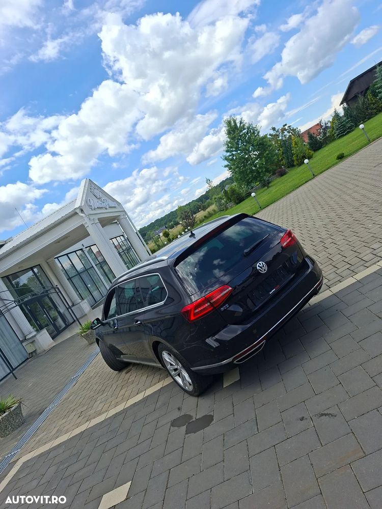 Volkswagen Passat - 5