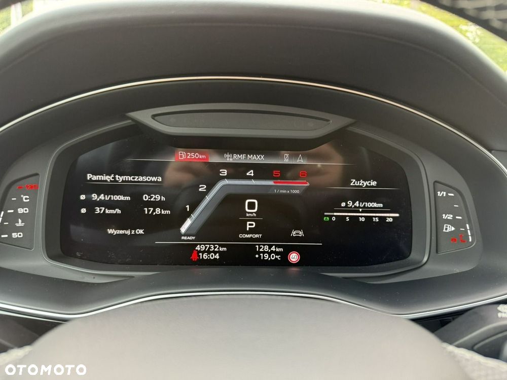 Audi Q8 2023 photo 2