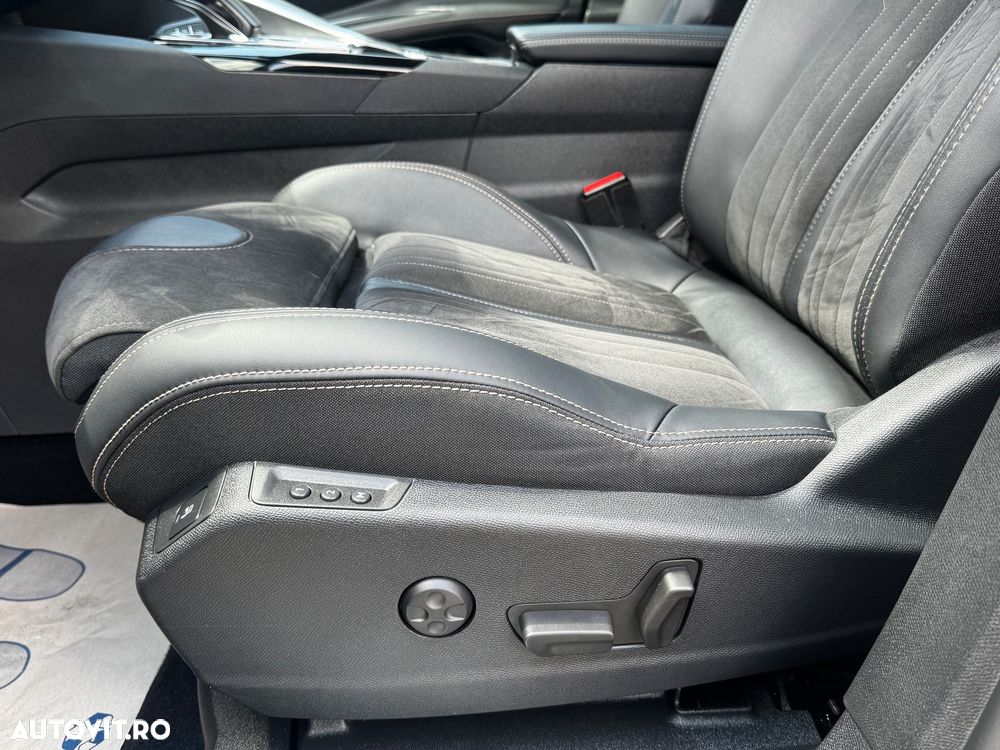 Peugeot 3008 PHEV 225 EAT8 GT - 23