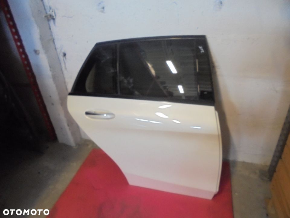MERCEDES C KLASA W205 DRZWI TYLNE PRAWE KOMPLETNE