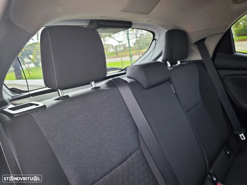 Toyota Yaris 1.5 HDF Exclusive - 21